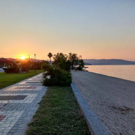 Apartment Beach House In Ierissos